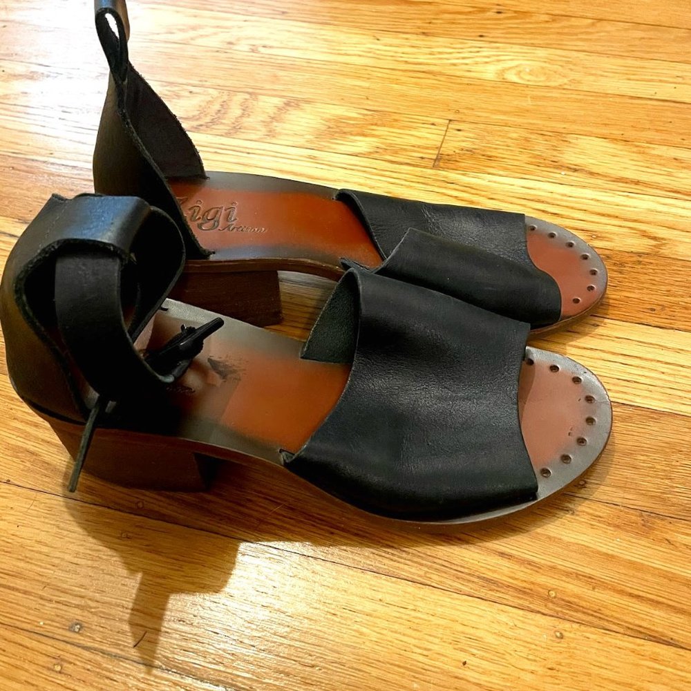 Zigi Artisan Annalisa Leather Ankle Strap Sandals